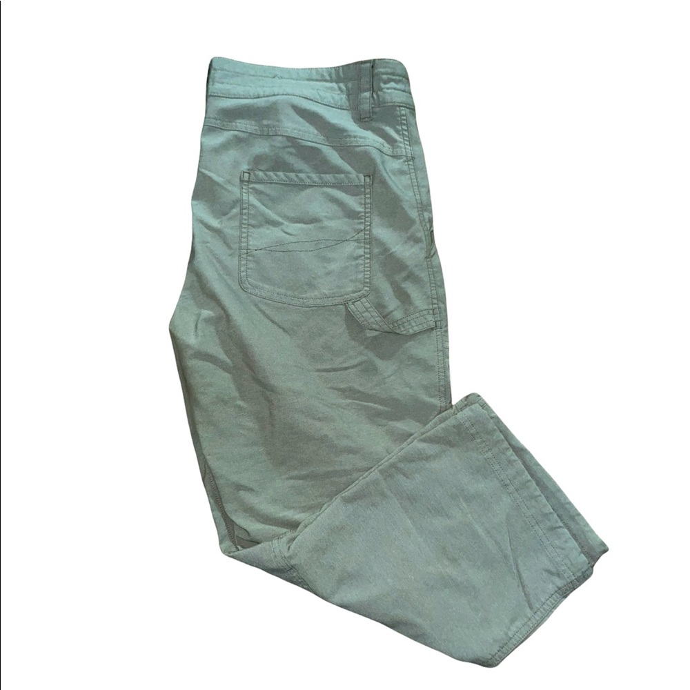 Columbia Capri cargo pants